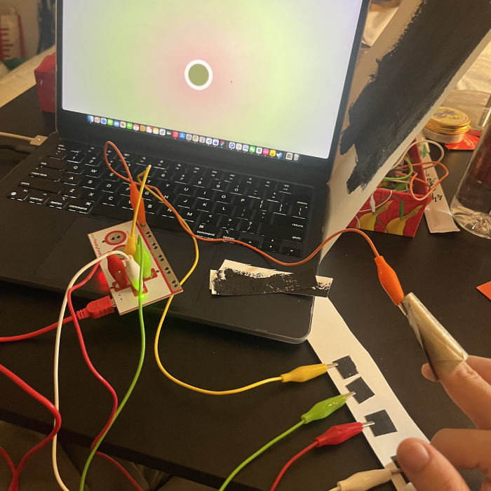 Activating the screen with touchpads